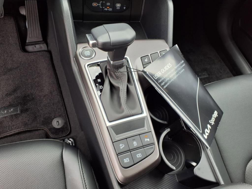 New 2026 Kia Sportage SX image 24