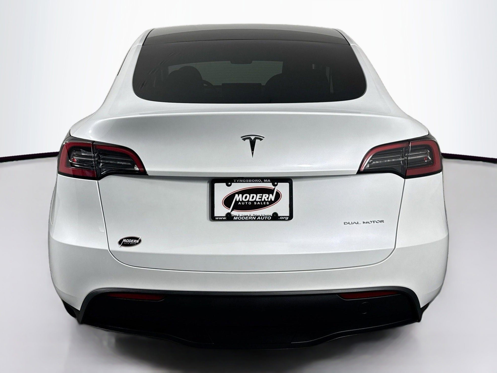Used 2023 Tesla Model Y Long Range AWD/4WD image 10