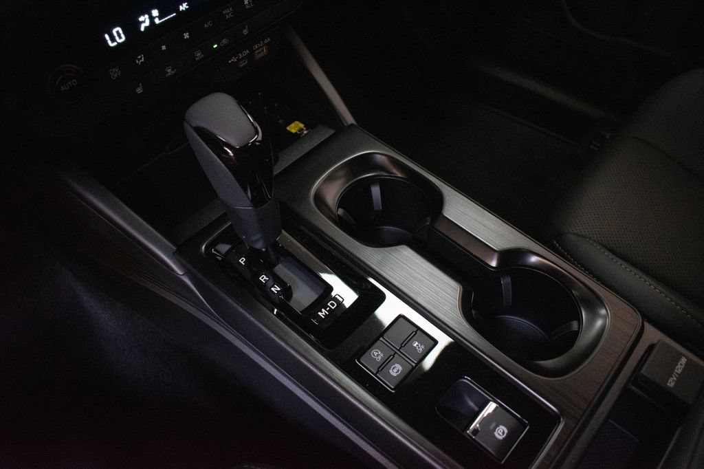 New 2026 Subaru Outback Limited AWD/4WD image 18