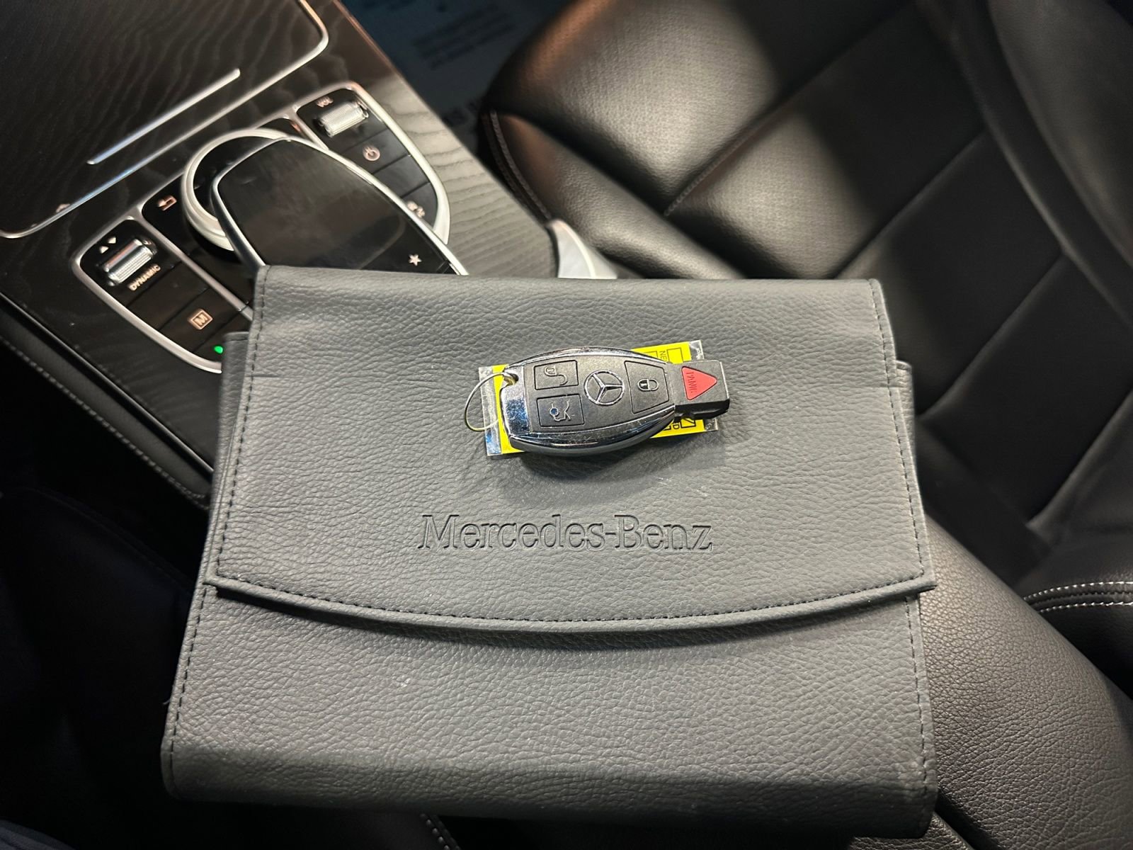 Used 2019 Mercedes-Benz GLC 300 4MATIC w/ Multimedia Package image 35