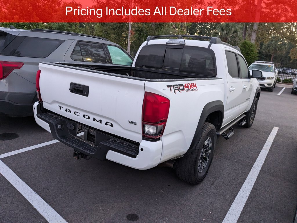 Used 2019 Toyota Tacoma TRD Off-Road AWD/4WD image 7