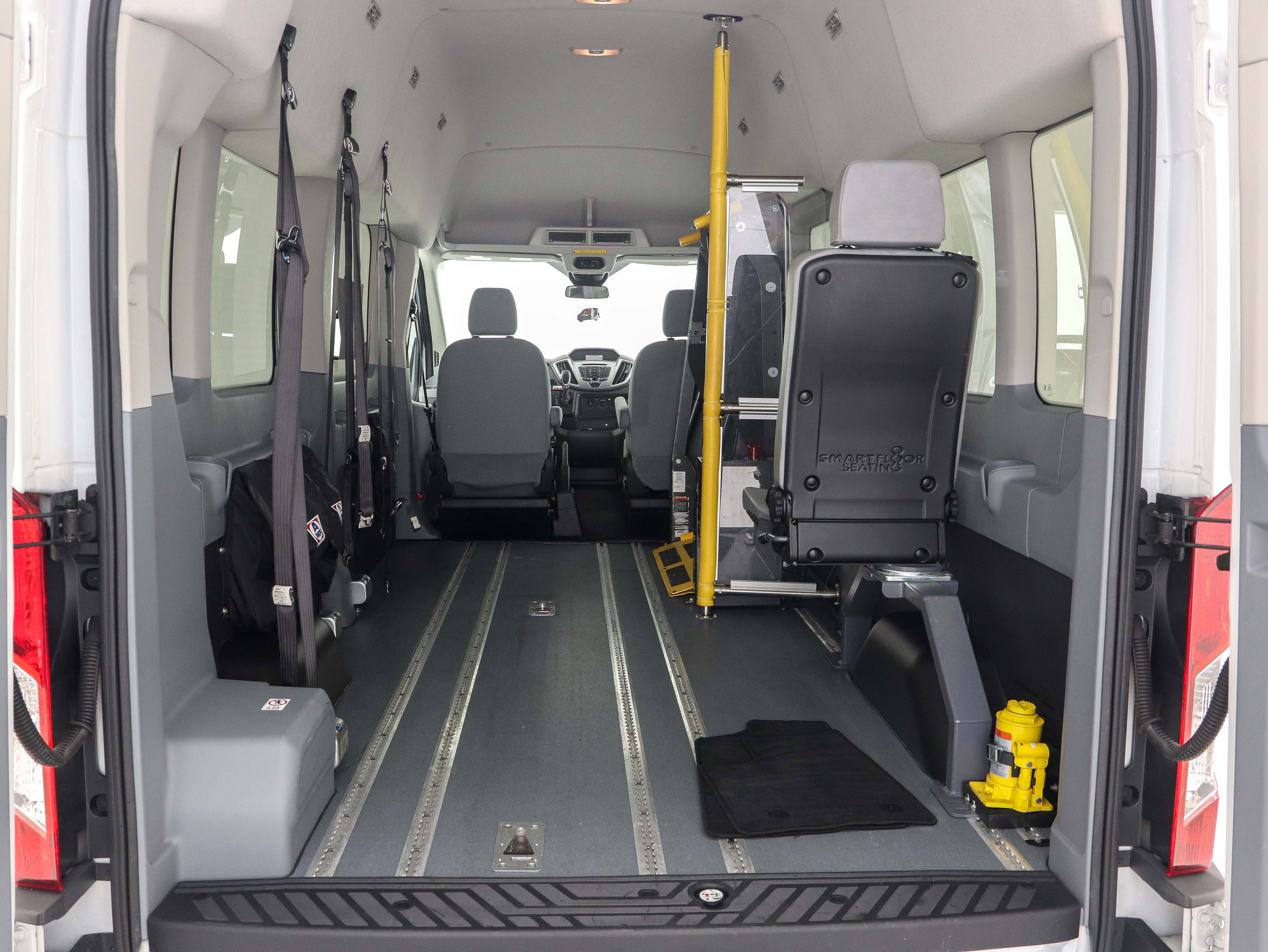 Used 2016 Ford Transit 350 XLT image 12