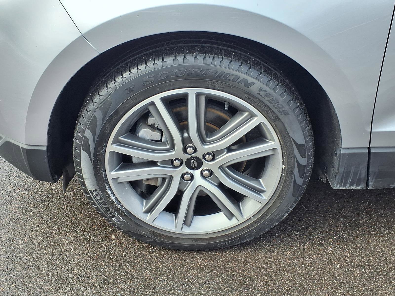 Used 2023 Ford Edge Titanium w/ Class II Trailer Tow Package image 27