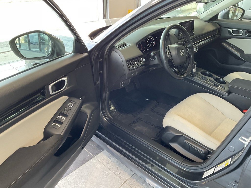 Used 2022 Honda Civic EX image 9