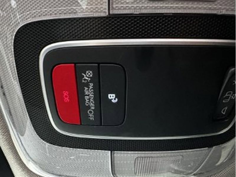 Used 2023 Hyundai Elantra SEL w/ Convenience Package image 13