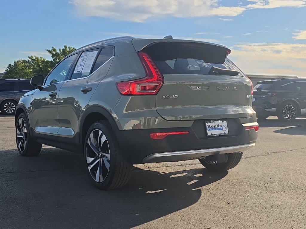 Used 2023 Volvo XC40 B5 Ultimate w/ Protection Package Premier AWD/4WD image 5