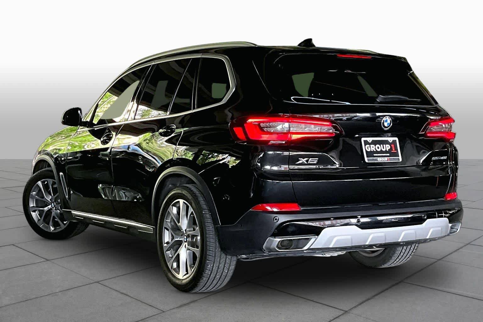 Used 2022 BMW X5 sDrive40i w/ Executive Package RWD image 11