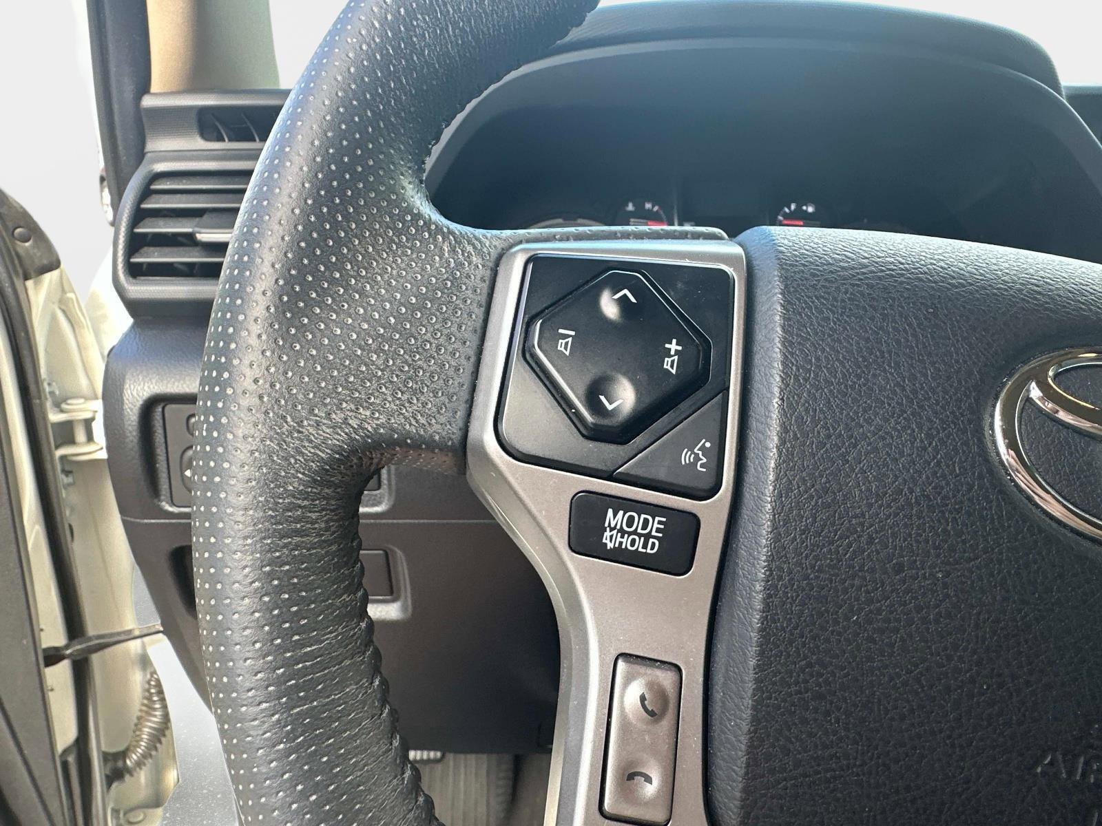 Used 2020 Toyota 4Runner Limited image 28