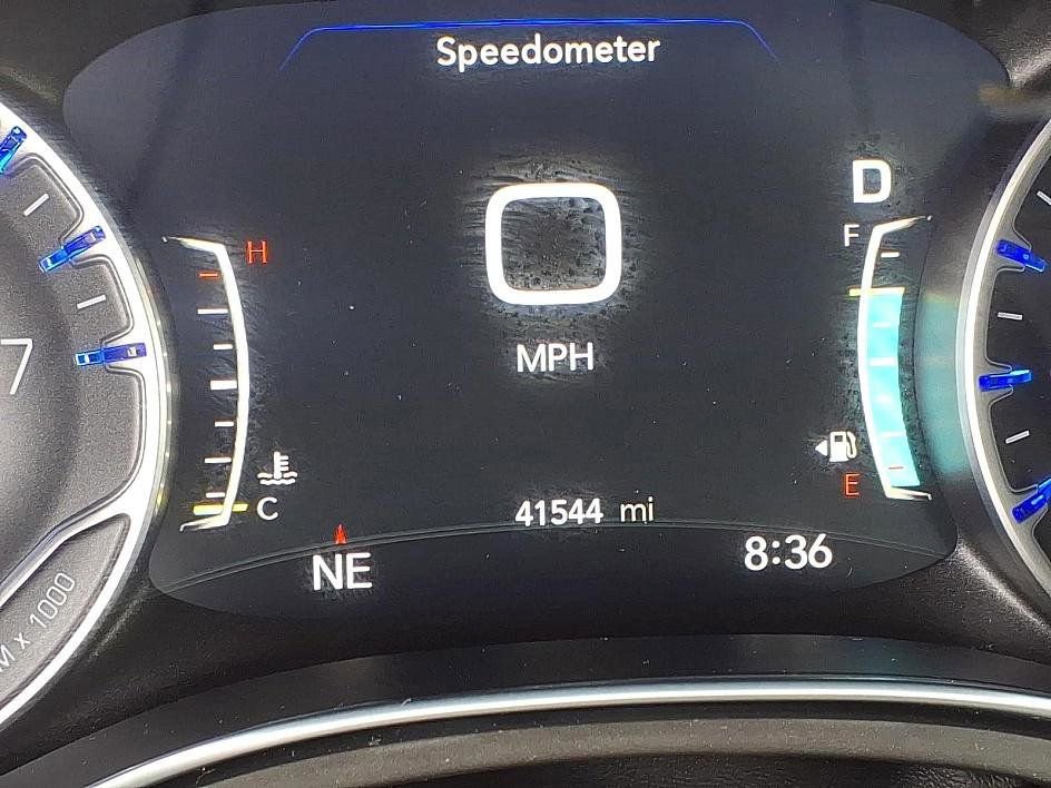 Used 2023 Chrysler Pacifica Limited w/ S Appearance Package image 37