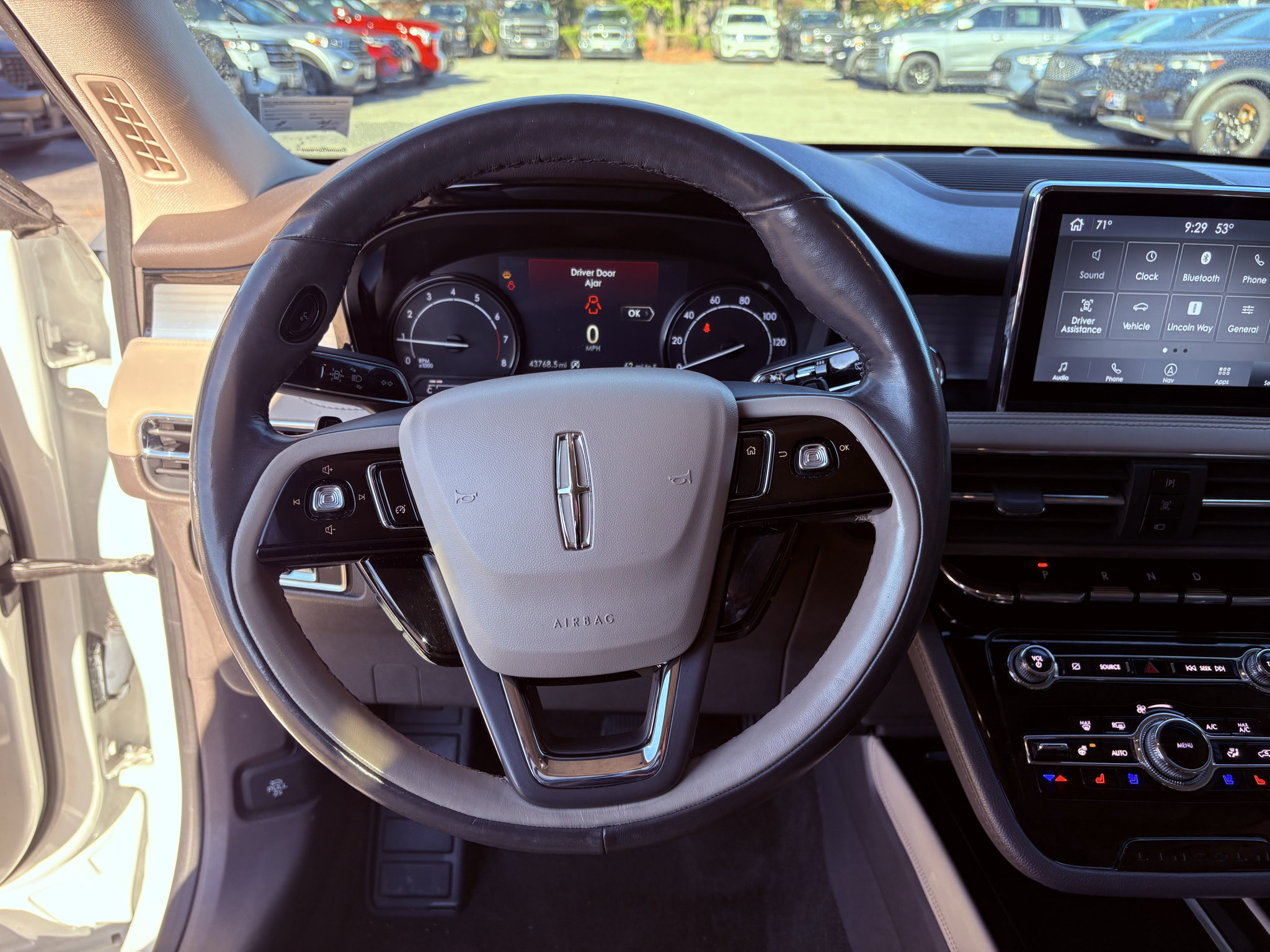 Used 2021 Lincoln Corsair AWD w/ Equipment Group 101A image 14