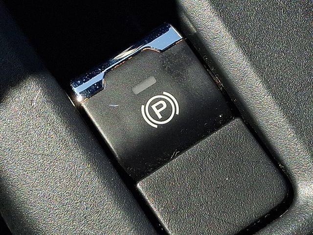 Certified 2025 Subaru Forester Premium image 24