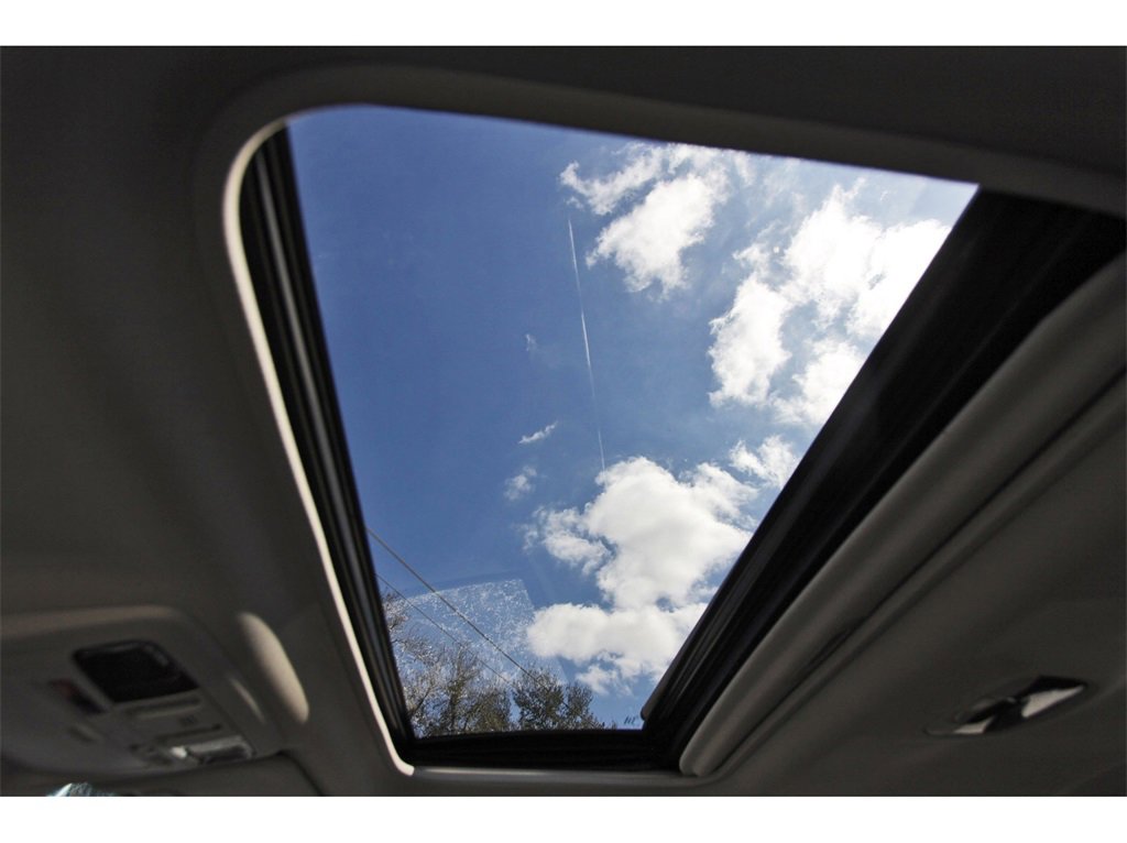 Used 2017 Subaru Outback 3.6R Touring w/ Popular Package #5A image 23