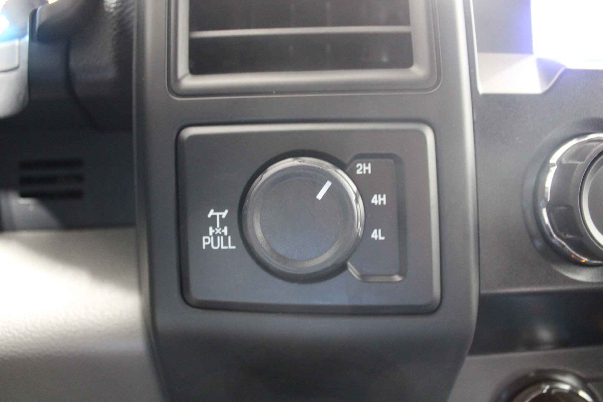Used 2019 Ford F150 XL w/ Equipment Group 101A Mid AWD/4WD image 30