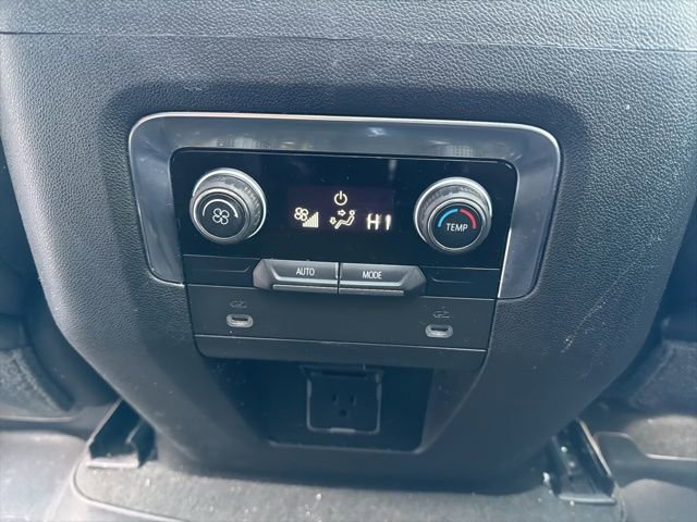 Used 2021 Chevrolet Tahoe Z71 image 18