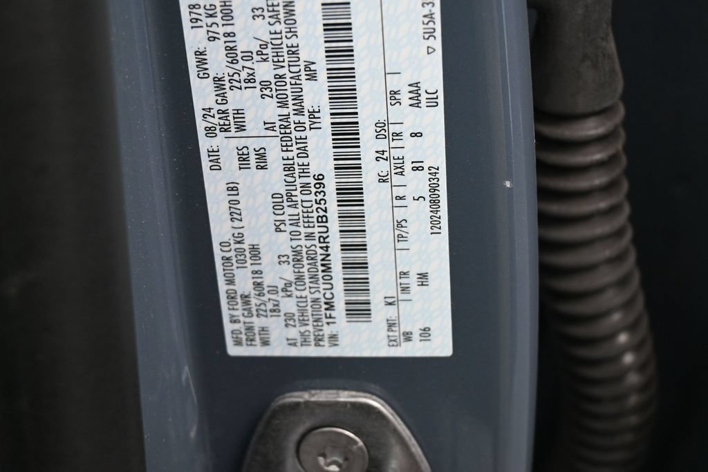 Used 2024 Ford Escape ST-Line w/ Tech Pack #1 FWD image 17