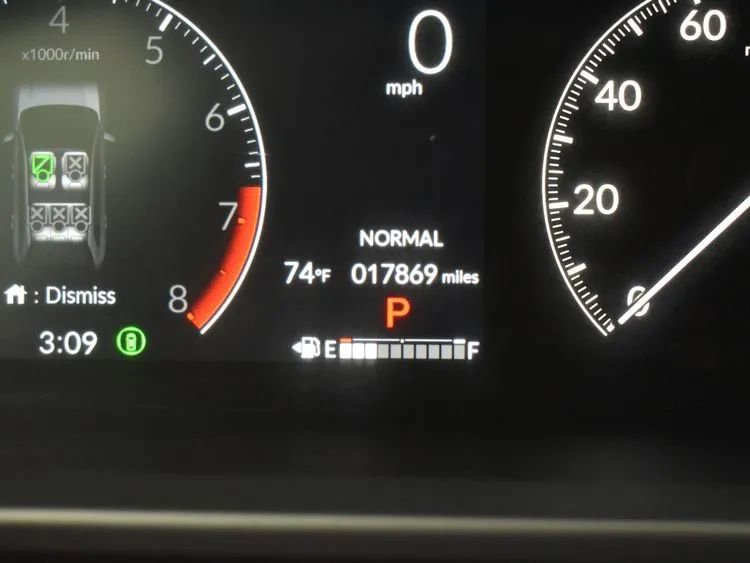 Used 2024 Honda HR-V LX image 27