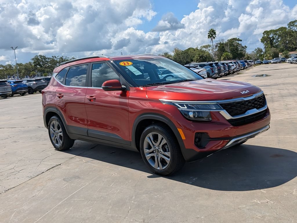 Certified 2023 Kia Seltos S FWD image 2