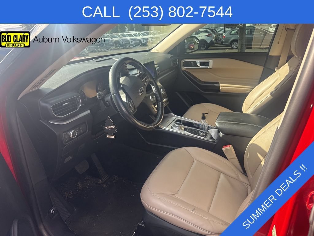 Used 2020 Ford Explorer XLT w/ Equipment Group 202A AWD/4WD image 8