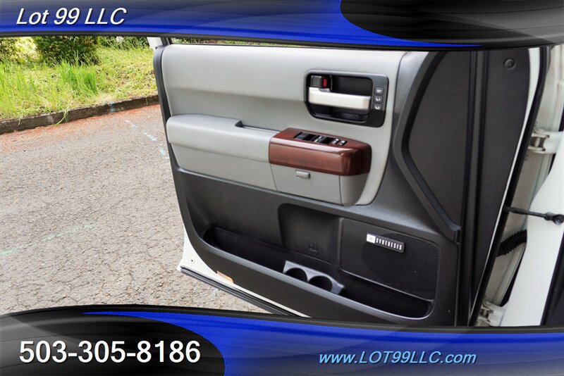 Used 2011 Toyota Sequoia Platinum AWD/4WD image 30
