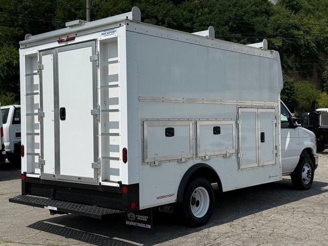 New 2026 Ford E-450 and Econoline 450 Super Duty w/ Power Equipment Group RWD image 36