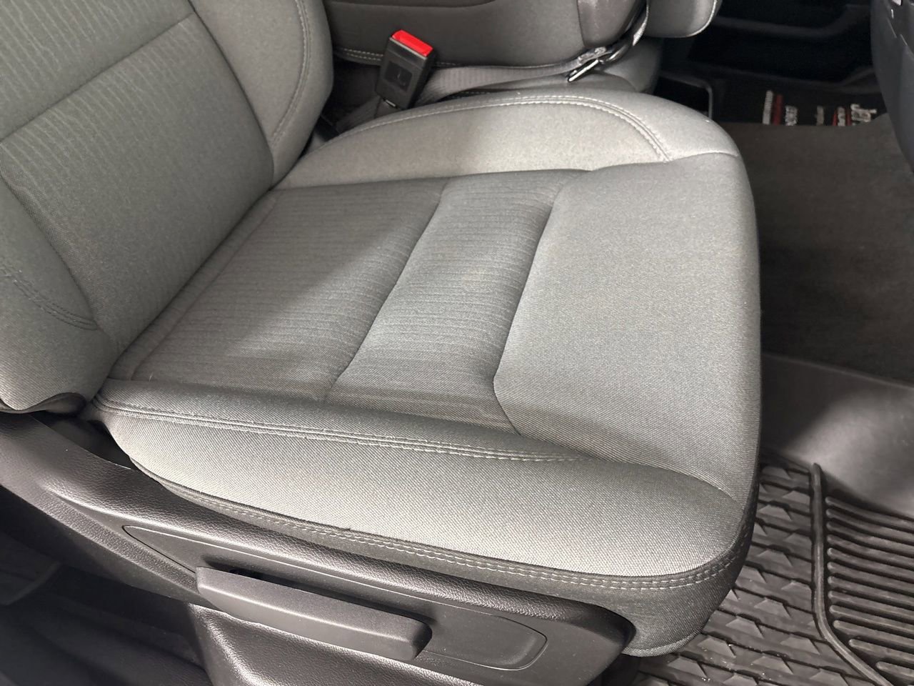 Used 2022 RAM 1500 Big Horn AWD/4WD image 29