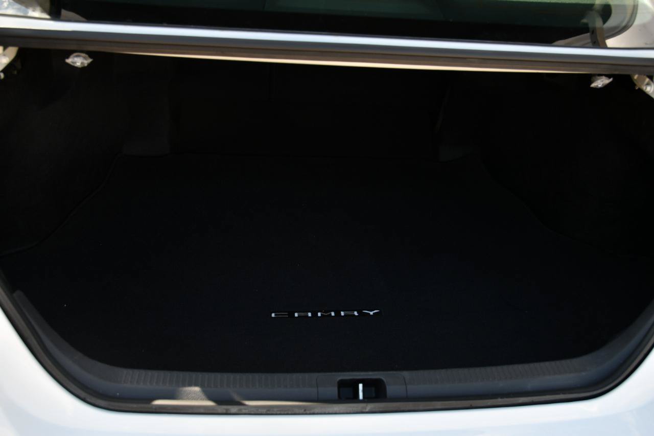 Used 2026 Toyota Camry SE FWD image 30