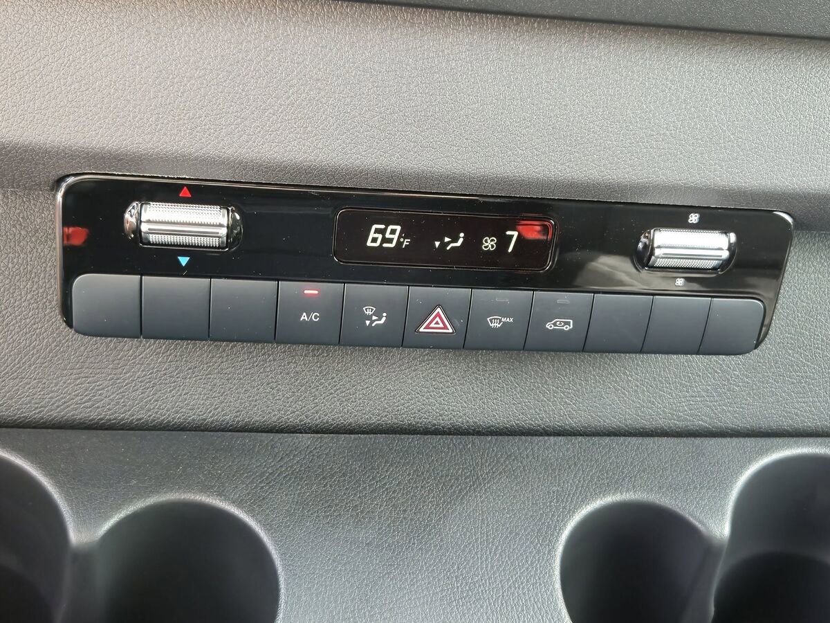 New 2024 Mercedes-Benz Sprinter 2500 image 21