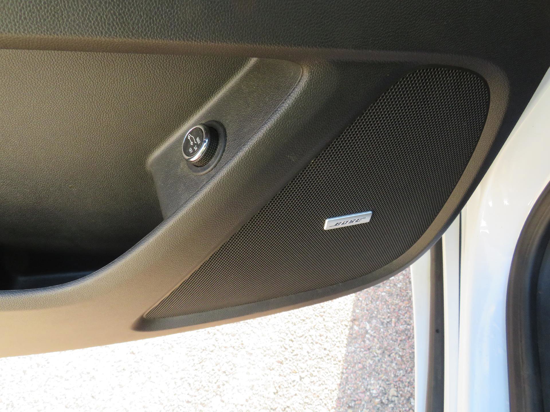 Used 2023 Chevrolet Traverse Premier image 7