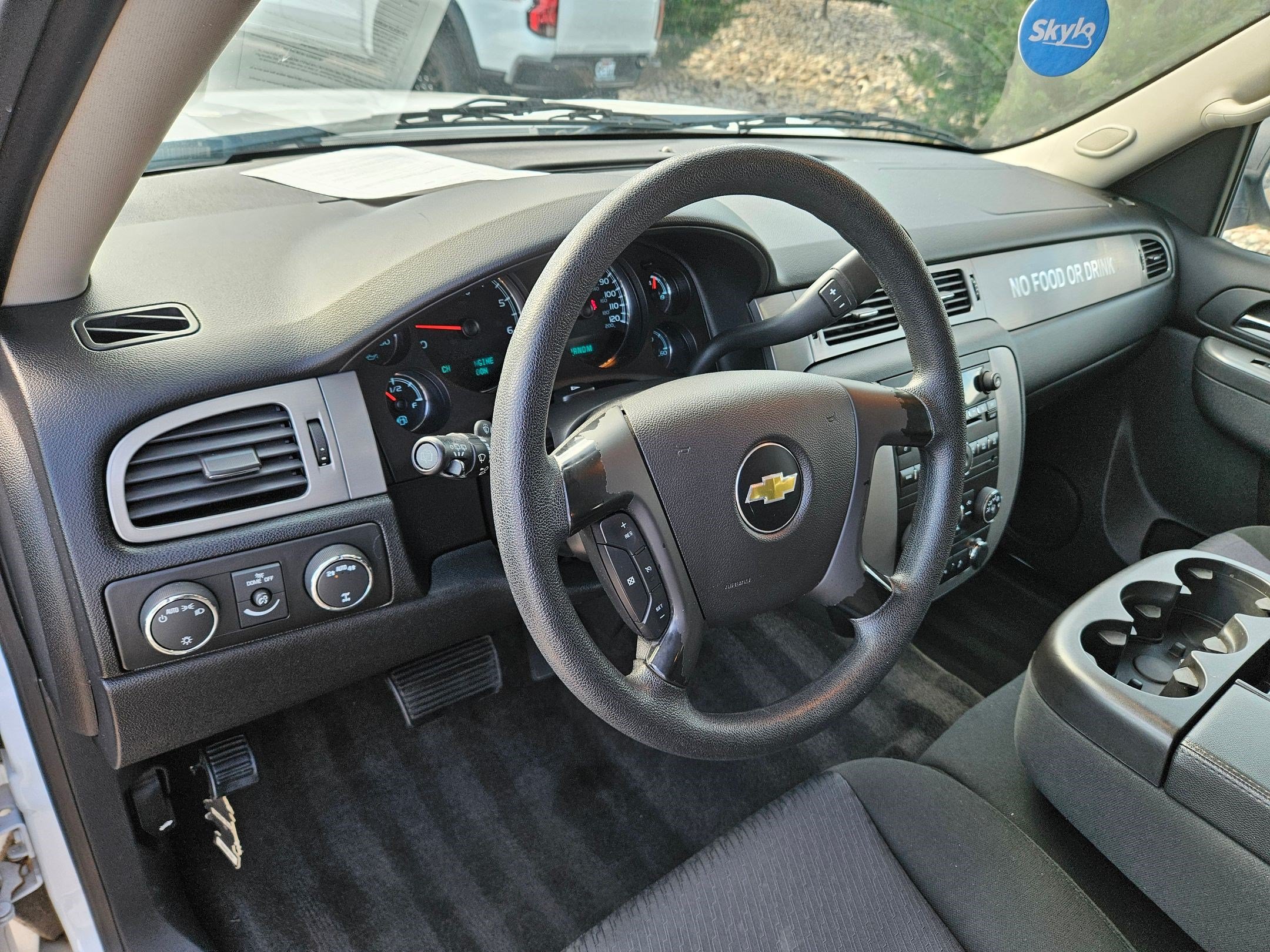 Used 2012 Chevrolet Suburban 4WD image 14