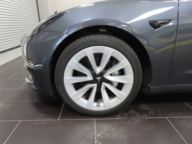 Used 2023 Tesla Model 3 Standard Range image 13