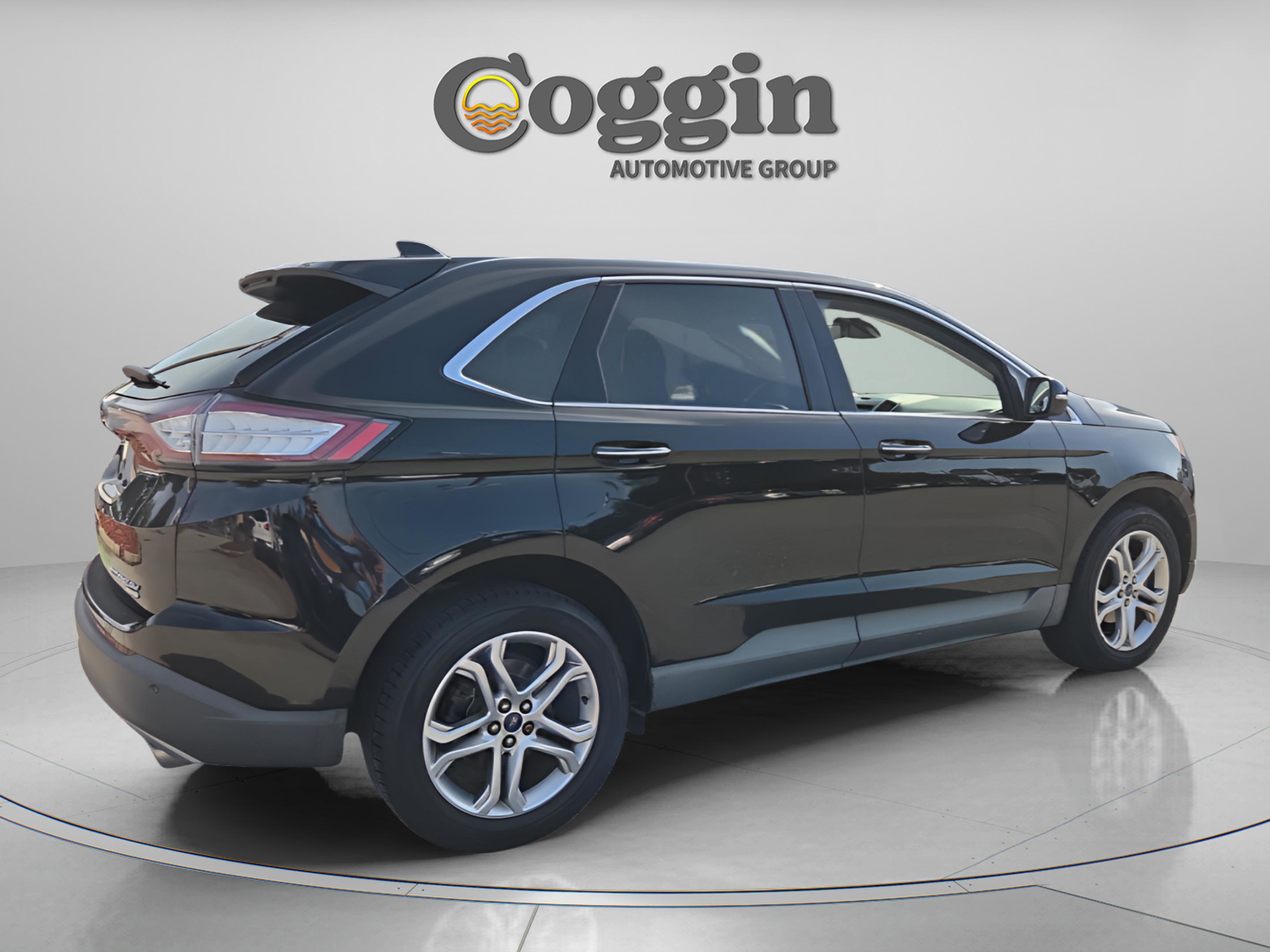 Used 2018 Ford Edge Titanium w/ Ford Safe & Smart Package FWD image 5
