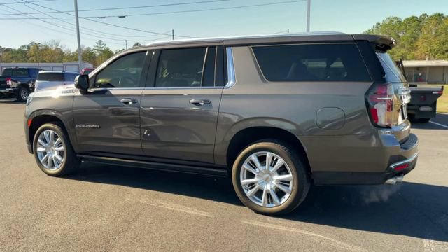 Used 2021 Chevrolet Suburban High Country w/ Premium Package RWD image 6