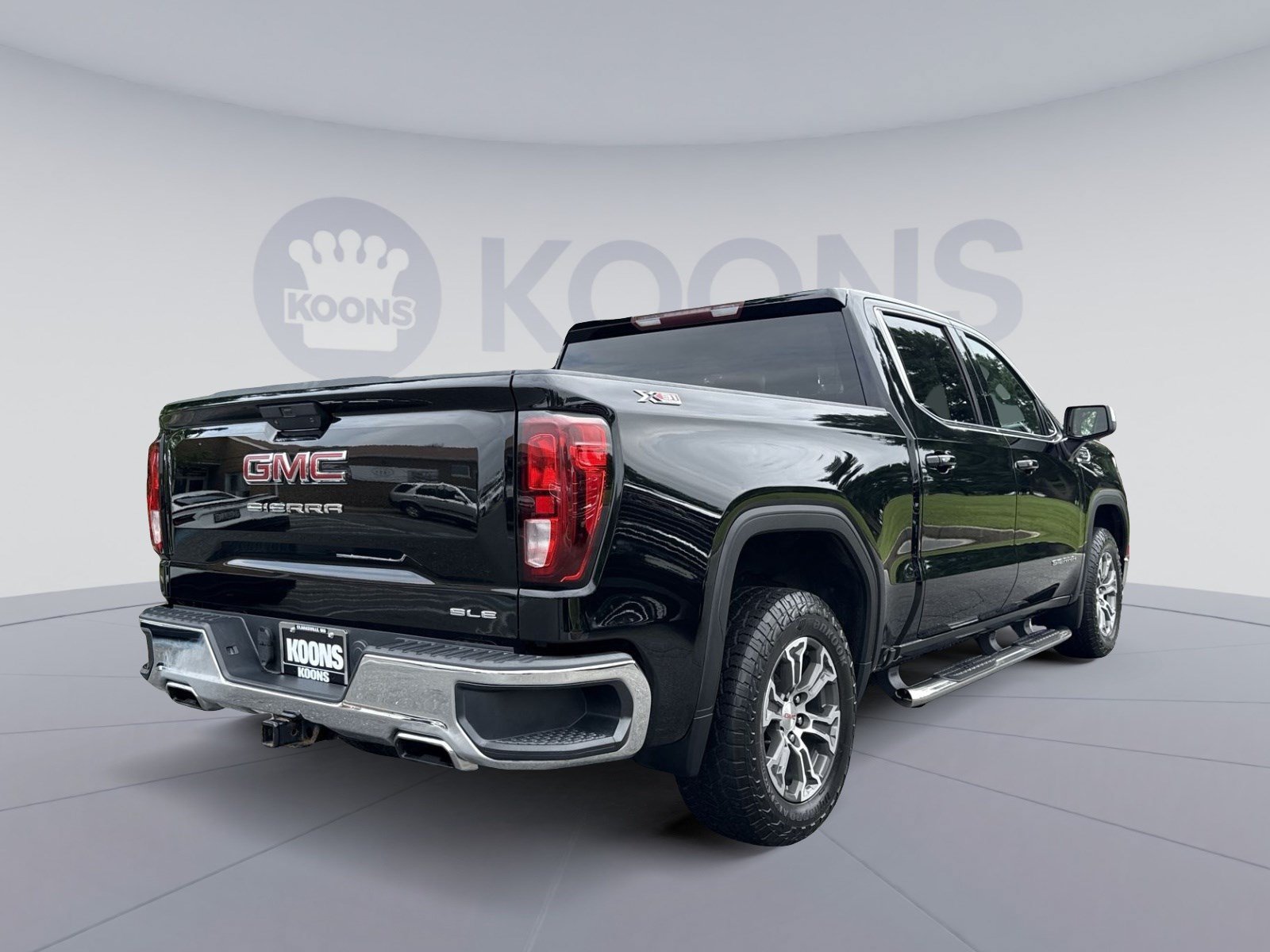 Used 2020 GMC Sierra 1500 SLE w/ SLE Value Package AWD/4WD image 7