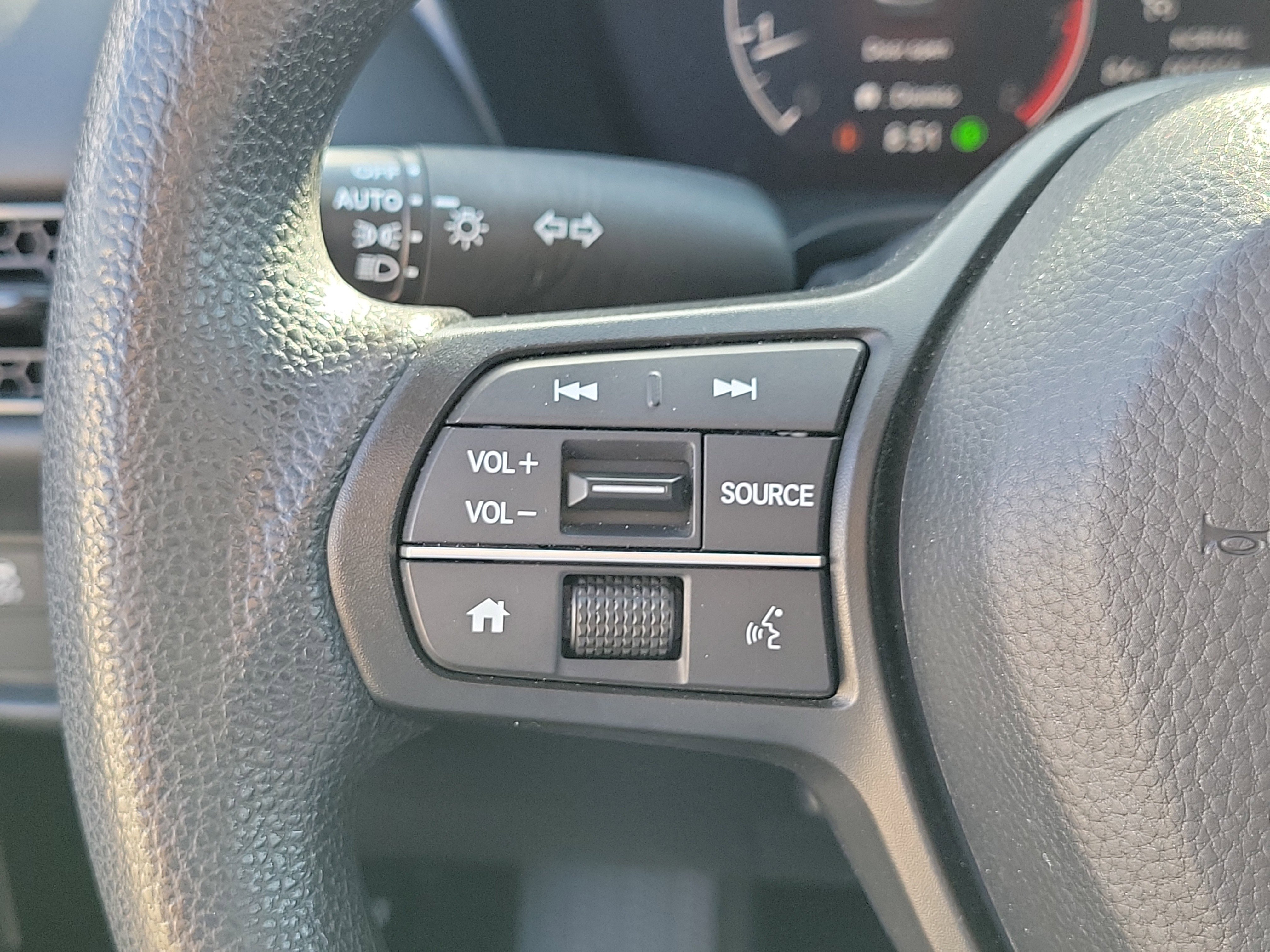 Used 2024 Honda HR-V LX image 24