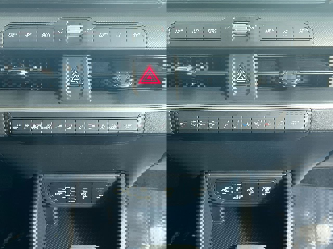 New 2025 Kia K4 LXS image 25