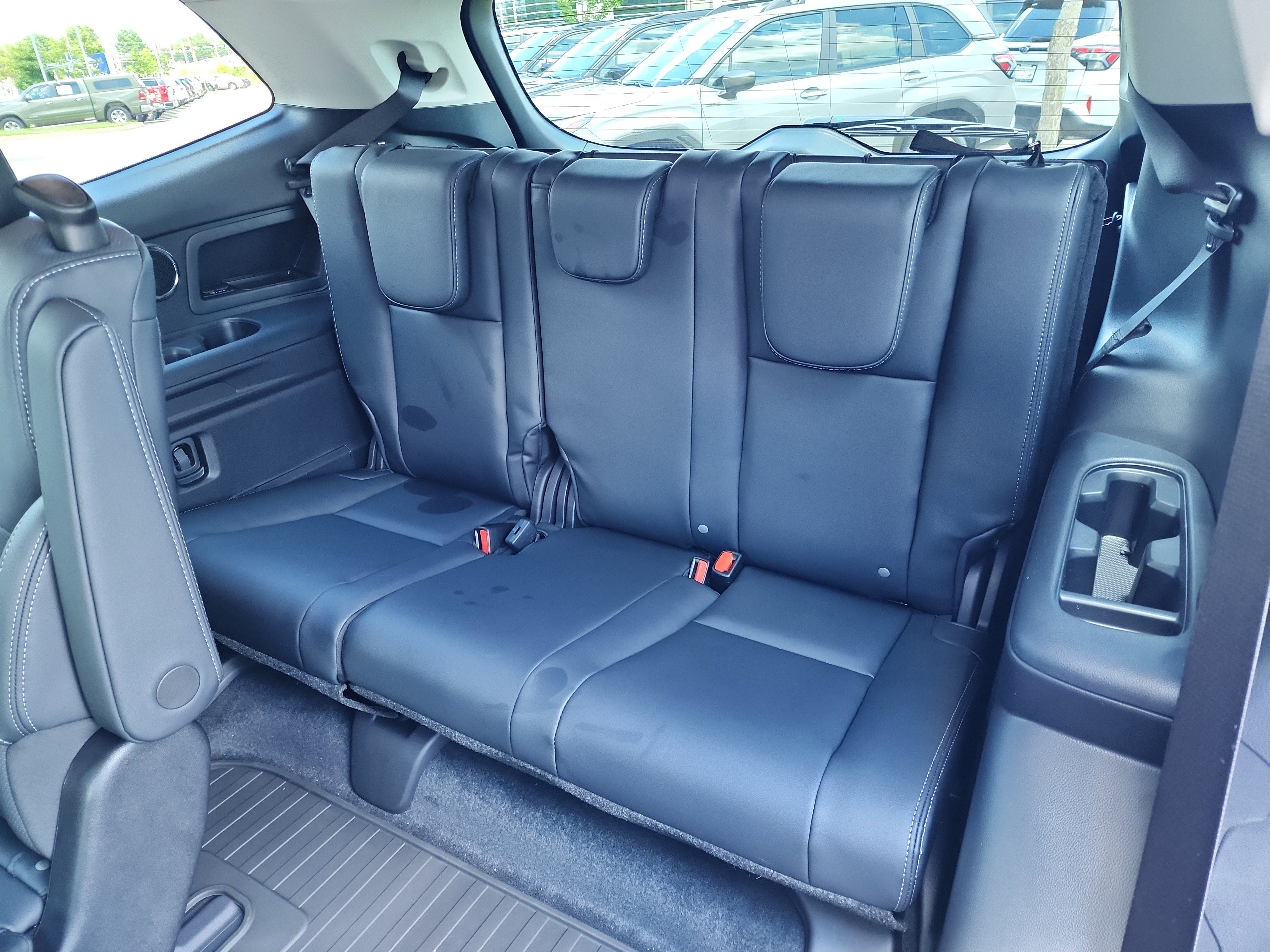 New 2025 Subaru Ascent Limited w/ Popular Package #2 image 9