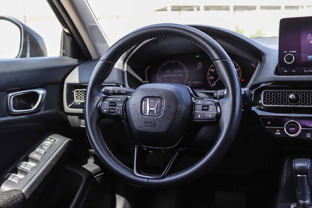 Used 2023 Honda Civic EX image 16