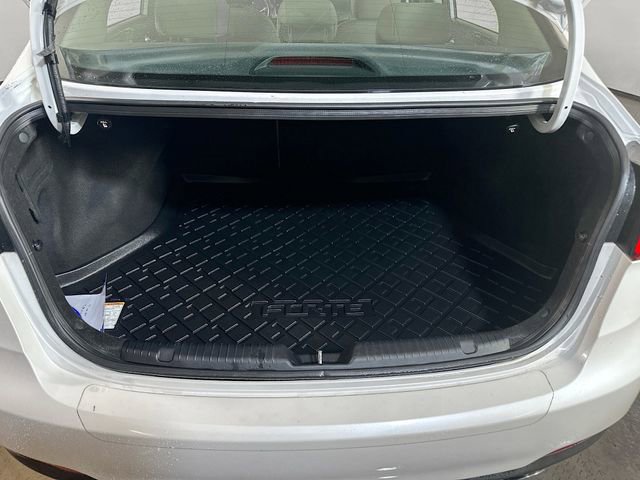 Used 2014 Kia Forte EX image 11