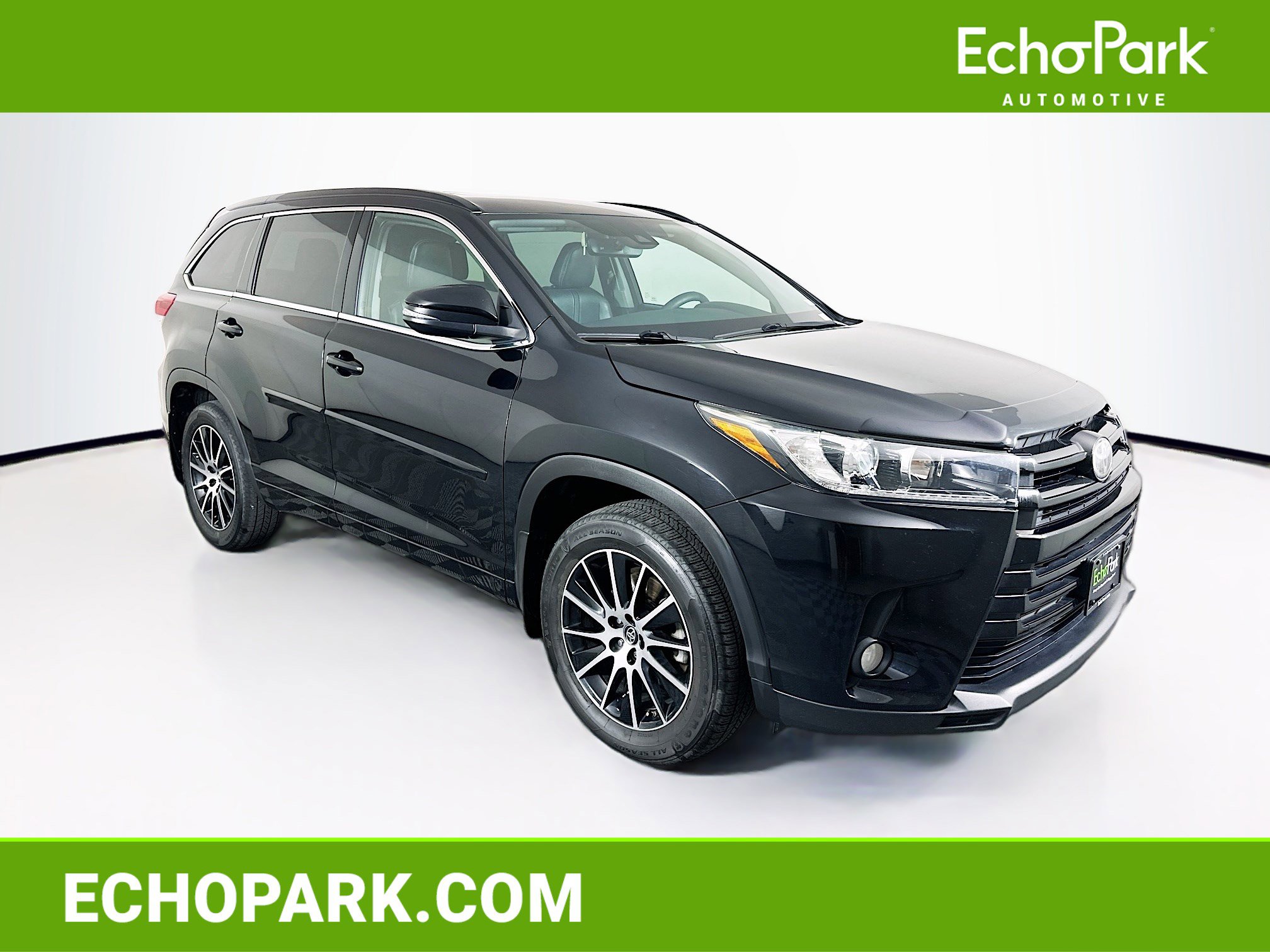 Used 2017 Toyota Highlander SE