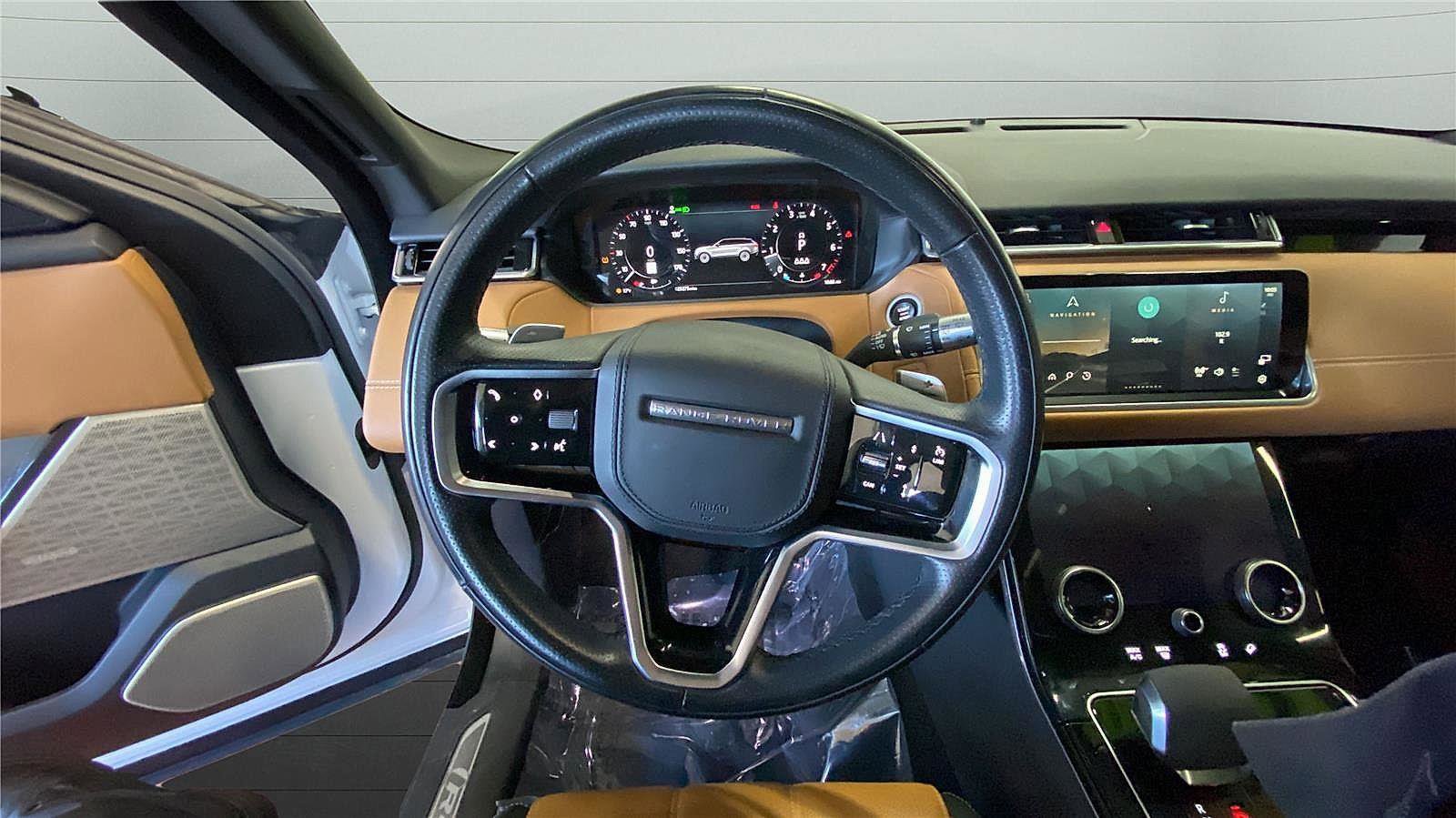 Used 2021 Land Rover Range Rover Velar R-Dynamic HSE image 6