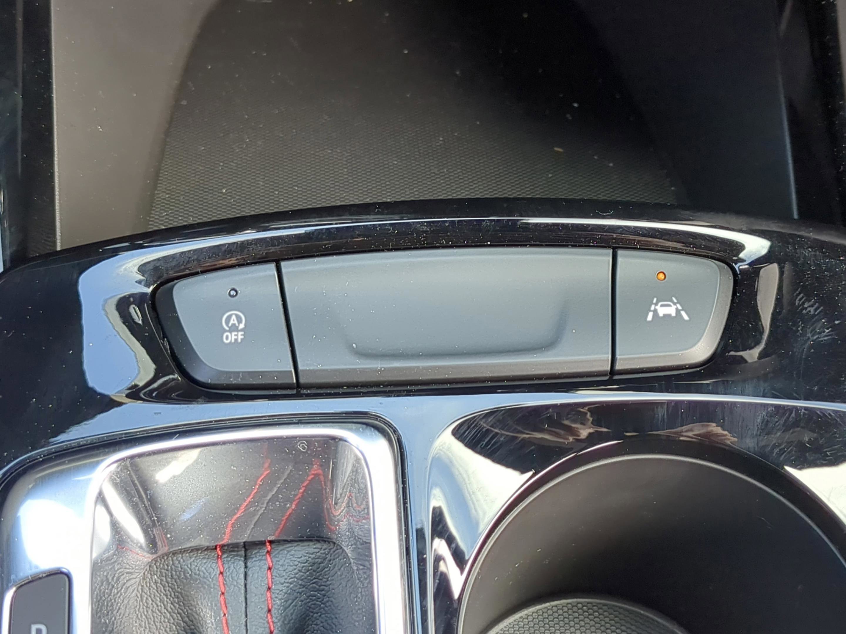 Used 2025 Chevrolet Trax RS w/ Driver Confidence Package FWD image 6