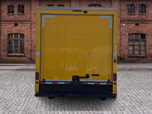 Used 2021 GMC Savana 3500 w/ Power Convenience Package image 5