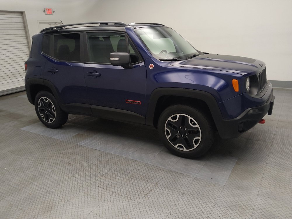Used 2017 Jeep Renegade Trailhawk w/ Premium Trailhawk Package AWD/4WD image 11
