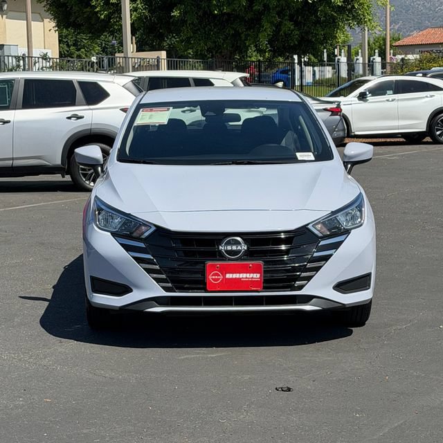 Used 2024 Nissan Versa SV FWD image 2