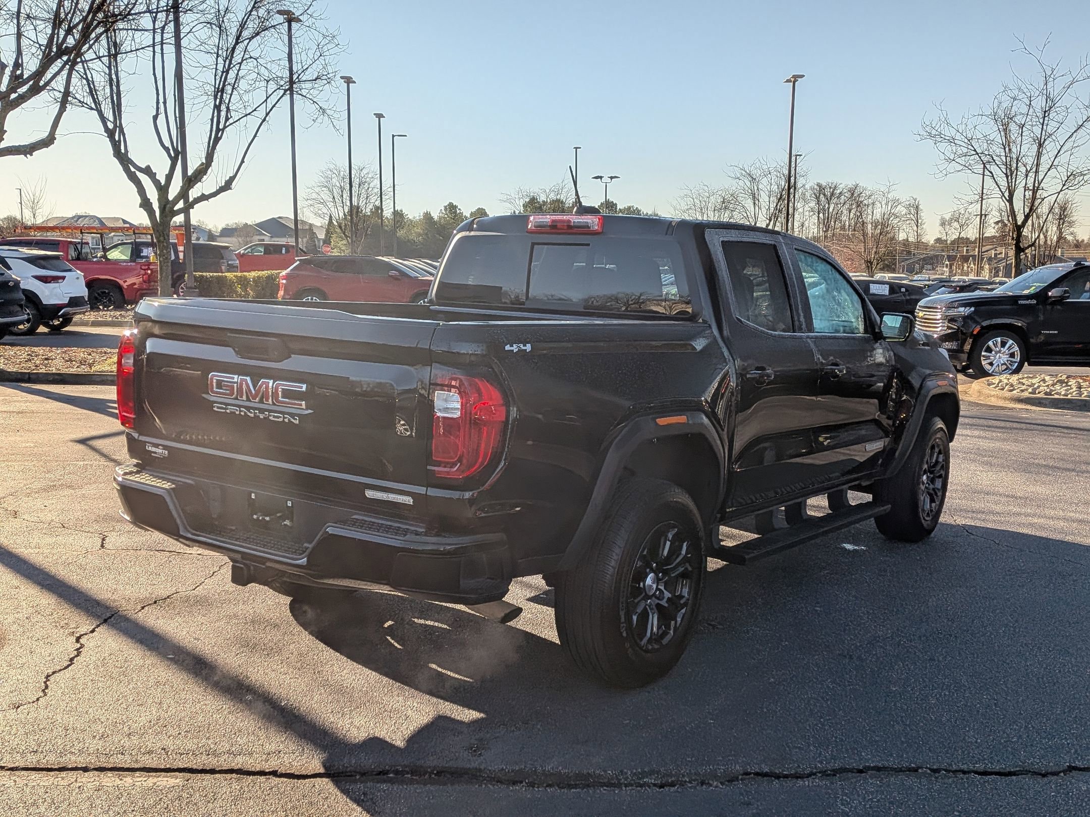 Used 2023 GMC Canyon Elevation w/ Convenience Package image 9