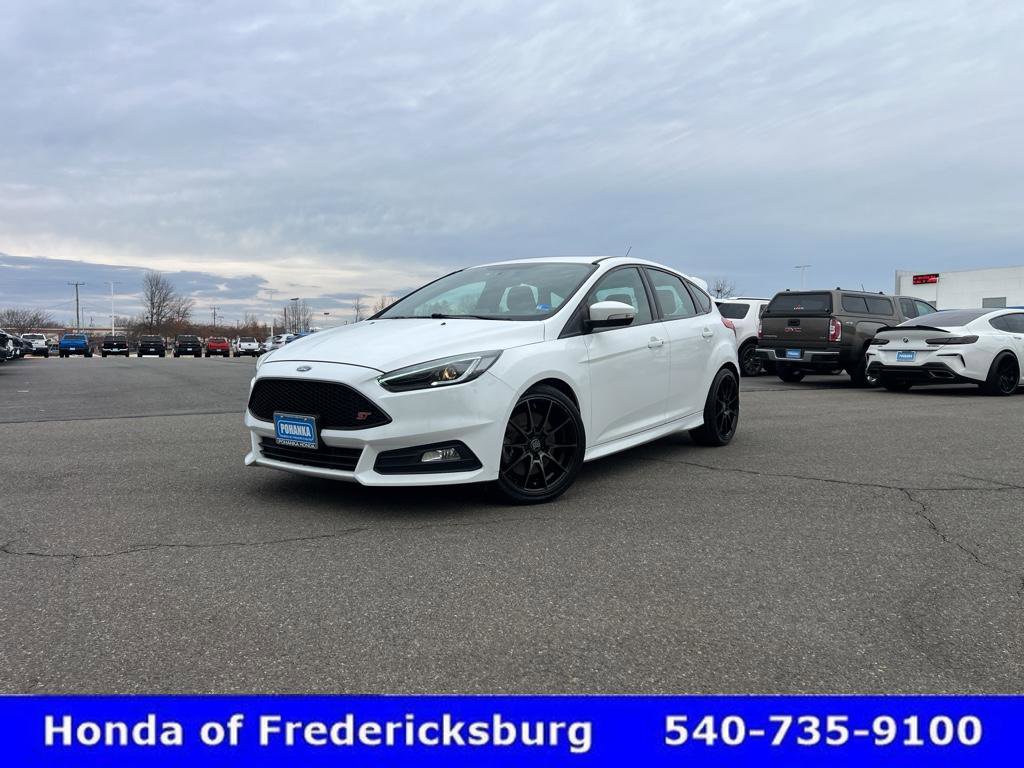 Used 2016 Ford Focus ST image 4