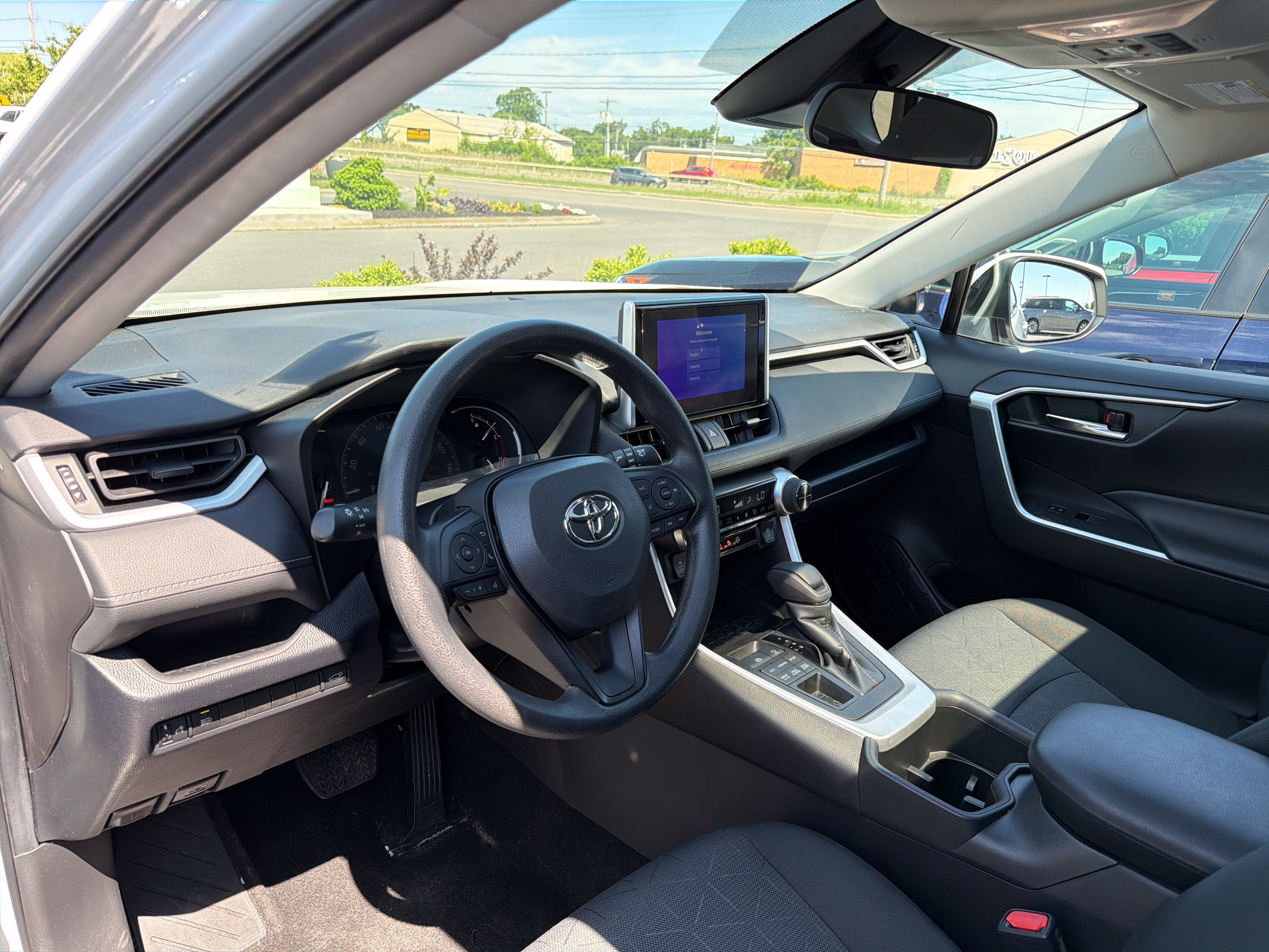 Used 2023 Toyota RAV4 XLE w/ Convenience Package AWD/4WD image 9