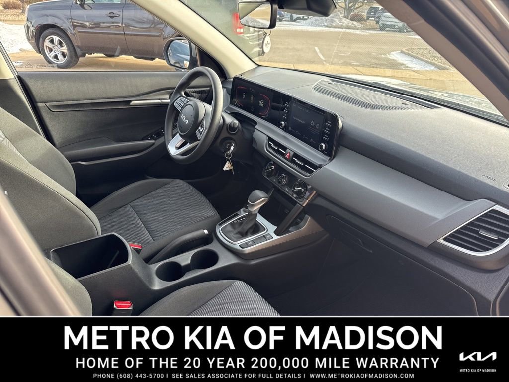 Used 2025 Kia Seltos LX image 38