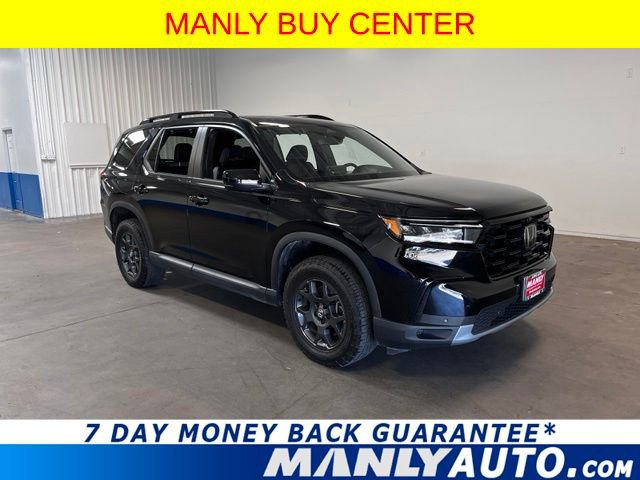 Used 2023 Honda Pilot TrailSport image 1