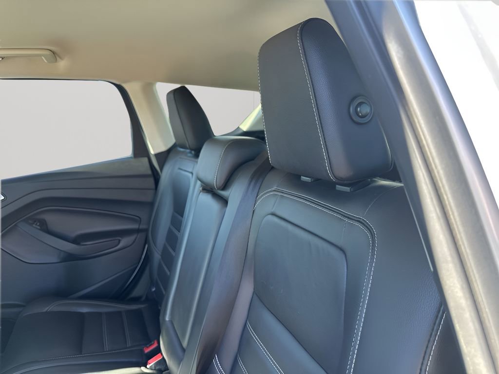 Used 2017 Ford Escape Titanium image 18